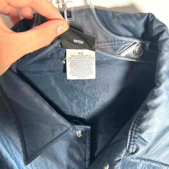 Vintage Hilton Pepsi Blue Nylon Snap Button Light Windbreaker Men Jacket Size XL - Picture 6 of 6